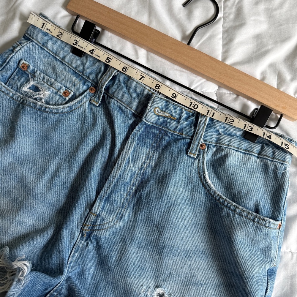 BDG Urban Outfitters Summer Cutoff Denim Shorts Size 31 or 12 - Picture 5 of 7